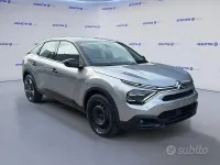 Begagnad Citroën C4 Feel 101 HK (74 kW) 2023 Grå SUV