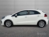Usata Kia Rio Active 86 CV (63 kW) 2016 Bianco Utilitaria