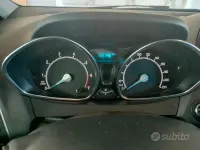 Usata Ford B-MAX 100 CV (73 kW) 2013 Bianco Monovolume