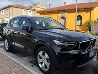 Usata Volvo XC40 Momentum 150 CV (110 kW) 2019 Nero SUV