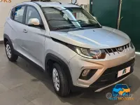 Usata Mahindra KUV100 87 CV (63 kW) 2023 Grigio SUV