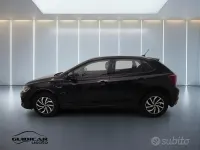 Usata VW Polo Life 95 CV (69 kW) 2023 Nero Utilitaria