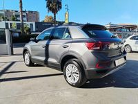 Usata VW T-Roc IQ Drive 150 CV (110 kW) 2022 Indium grey met. SUV
