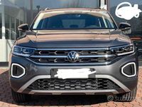 Usata VW T-Roc 115 CV (84 kW) 2024 Grigio SUV