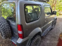 Usata Suzuki Jimny 86 CV (63 kW) 2007 Grigio SUV