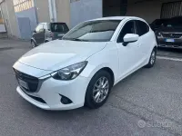 Usata Mazda 2 105 CV (77 kW) 2017 Bianco Berlina