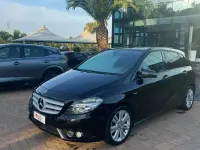 Usata Mercedes B180 Executive 109 CV (80 kW) 2012 Nero Utilitaria