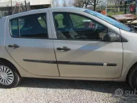 Käytetty Renault Clio II 2006 Sedan