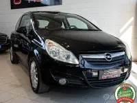 Używany Opel Corsa Club 80 KM (58 kW) 2009 Czarny Hatchback