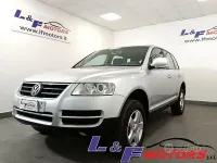 Begagnad VW Touareg 224 HK (164 kW) 2005 Grå SUV