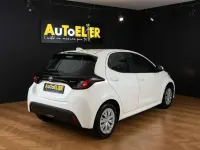 Ny Toyota Yaris Hybrid Active 116 HK (85 kW) 2026 Vit Sedan