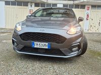 Usata Ford Fiesta ST-Line 86 CV (63 kW) 2018 Grigio Utilitaria
