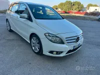 Usata Mercedes B180 109 CV (80 kW) 2012 Bianco Utilitaria