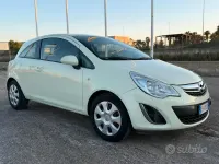 Usata Opel Corsa 75 CV (55 kW) 2011 Beige Utilitaria