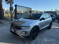 Usata VW T-Roc Style 110 CV (80 kW) 2023 Grigio SUV