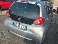 Usata Toyota Aygo 68 CV (50 kW) 2007 Grigio Utilitaria