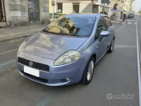 Usata Fiat Punto Active 60 CV (44 kW) 2010 Bluazzurro Utilitaria