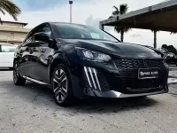 Usata Peugeot 208 Allure 101 CV (74 kW) 2025 Nero Utilitaria
