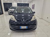 Usata Peugeot 107 68 CV (50 kW) 2007 Nero Utilitaria