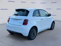 Nuova Fiat 500 65 CV (47 kW) 2026 Ice white [268]  pastello Berlina