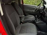 Usata Fiat Doblò 135 CV (99 kW) 2011 Arancione Monovolume