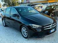 Usata Mercedes B180 116 CV (85 kW) 2019 Nero Utilitaria