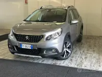 Usata Peugeot 2008 Allure 102 CV (75 kW) 2019 Grigio SUV