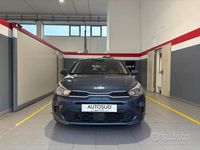 Usata Kia Rio Style 82 CV (60 kW) 2022 Blu Berlina