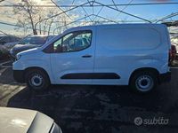Usata Toyota Proace City City 130 CV (95 kW) 2025 Bianco Monovolume
