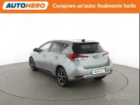 Usata Toyota Auris Hybrid Edition 99 CV (72 kW) 2018 Grigio Berlina
