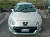 Usata Peugeot 308 Access 93 CV (68 kW) 2012 Grigio Berlina