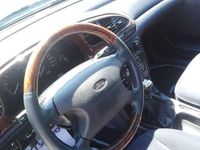 Usata Ford Mondeo Ghia 131 CV (96 kW) 1997 Verde Berlina