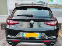 Begagnad Alfa Romeo Stelvio Business 190 HK (139 kW) 2019 Svart SUV