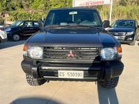 Usata Mitsubishi Pajero 99 CV (72 kW) 1992 Grigio SUV