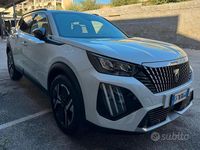 Usata Peugeot 2008 Allure 101 CV (74 kW) 2024 Bianco SUV