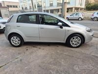 Usata Fiat Punto 75 CV (55 kW) 2013 Grigio Utilitaria