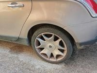 Usata Lancia Delta 190 CV (139 kW) 2009 Grigio Utilitaria