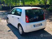Usata VW up! CLUB 68 CV (50 kW) 2015 Bianco Utilitaria