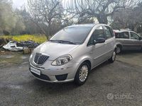 Usata Lancia Musa Gold 95 CV (69 kW) 2013 Argento Monovolume