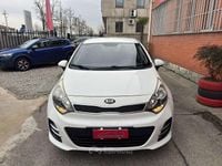 Usata Kia Rio Active 75 CV (55 kW) 2015 Bianco Berlina
