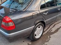 Usata Mercedes 180 Elegance 1995 Nero Berlina