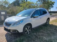 Usata Peugeot 2008 Allure 99 CV (72 kW) 2016 Bianco SUV