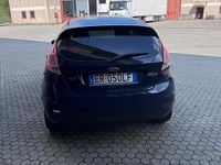 Usata Ford Fiesta Titanium 75 CV (55 kW) 2013 Bianco Utilitaria