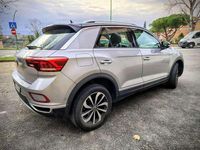 Usata VW T-Roc Business 116 CV (85 kW) 2023 Argento SUV
