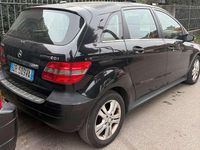 Usata Mercedes B180 109 CV (80 kW) 2008 Nero Monovolume