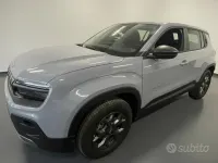 Nuova Jeep Avenger Longitude 101 CV (74 kW) 2025 Grigio SUV