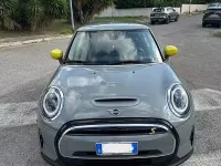 Usata Mini Cooper SE 75 kW (102 CV) 2022 Grigio Utilitaria