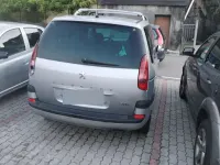 Usata Peugeot 807 128 CV (94 kW) 2004 Grigio Monovolume