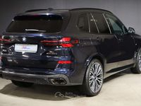Usata BMW X5 M Sport 489 CV (359 kW) 2024 Carbon schwarz met. SUV