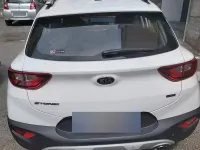 Usata Kia Stonic 110 CV (80 kW) 2018 Bianco SUV